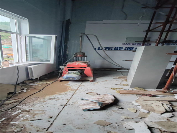 上思地基基础下沉墙体裂缝加固注浆顶升施工