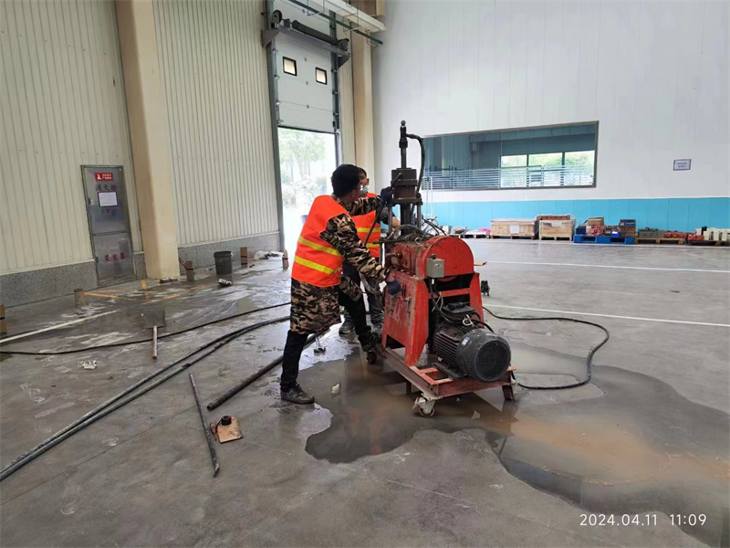 上思厂房地面下沉塌陷注浆加固施工